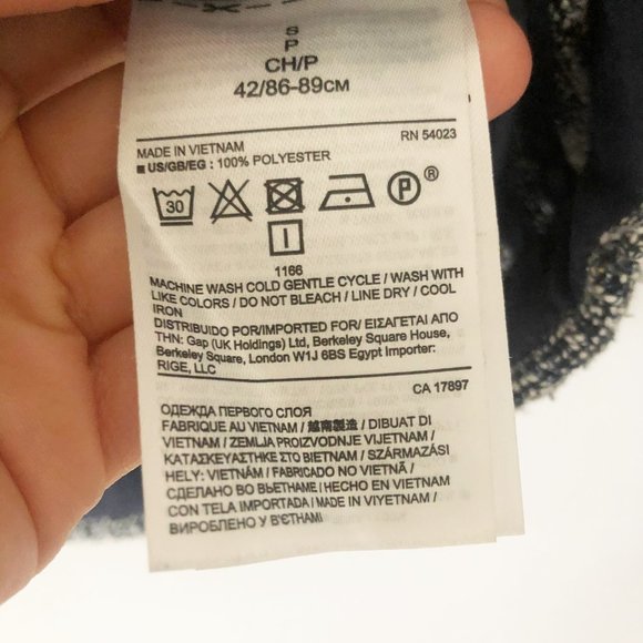 ✨ Tweed Tank Top | Banana Republic - Picture 6 of 6